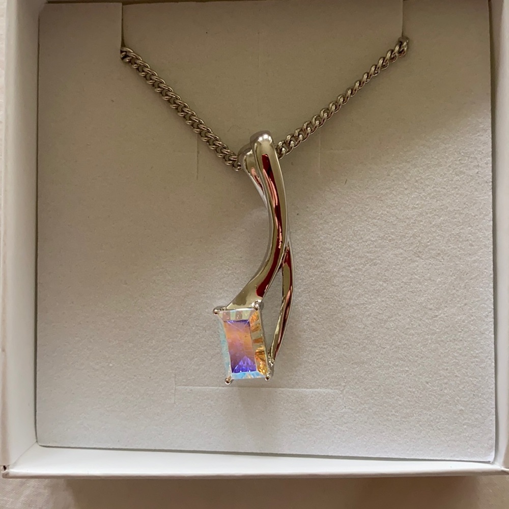 Magnolia silver necklace